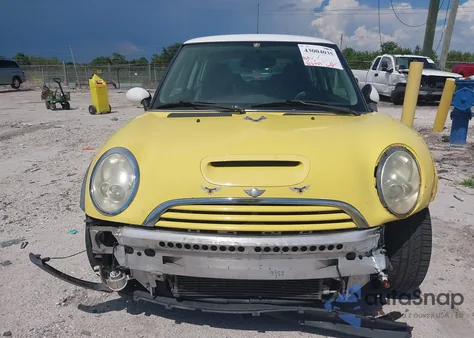 2005 Mini Cooper S из США, поврежденный, VIN WMWRE33555TL13520